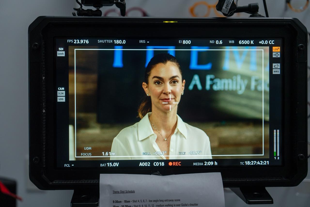 Behind the scenes 10